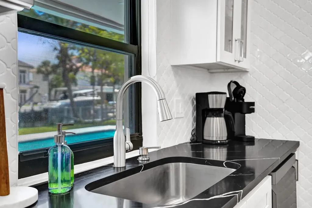 933 Banyan Drive Delray Beach FL 33483