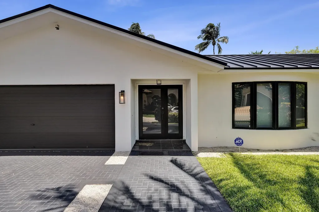 933 Banyan Drive Delray Beach FL 33483