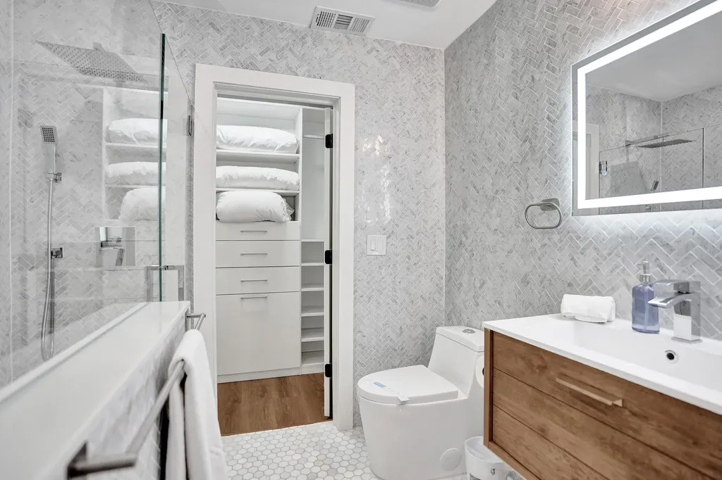 933 Banyan Drive Delray Beach FL 33483