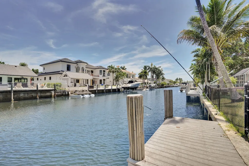 933 Banyan Drive Delray Beach FL 33483