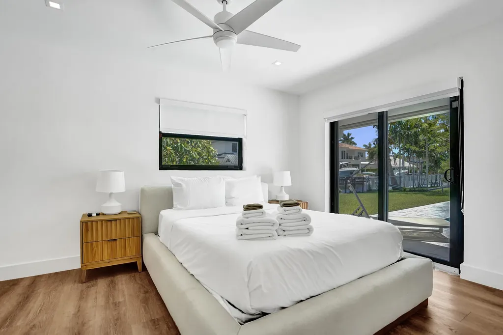 933 Banyan Drive Delray Beach FL 33483
