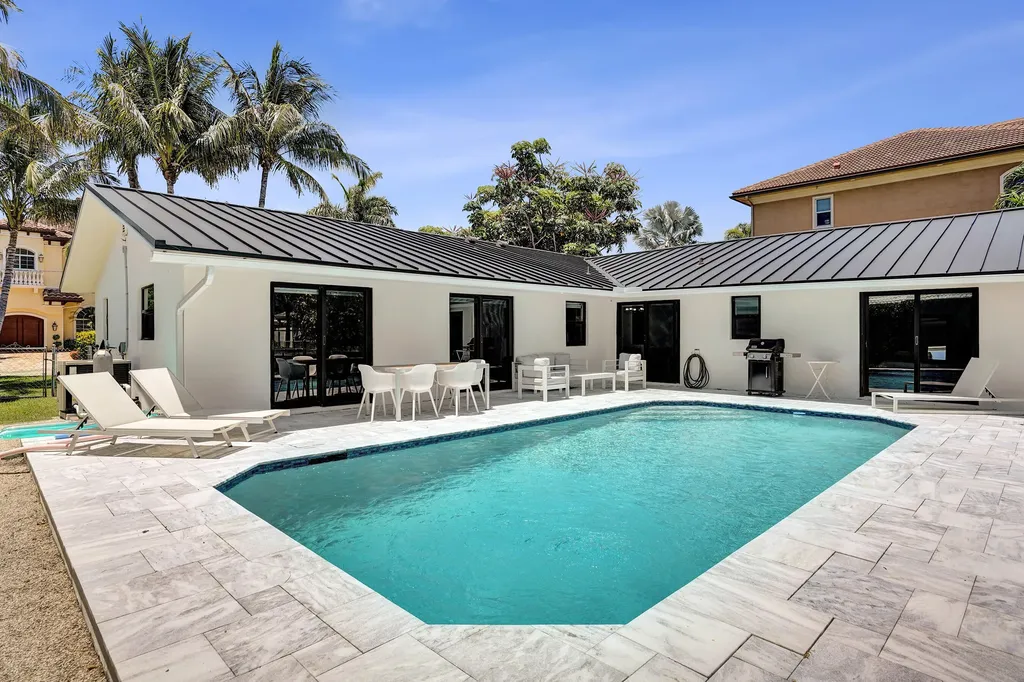 933 Banyan Drive Delray Beach FL 33483