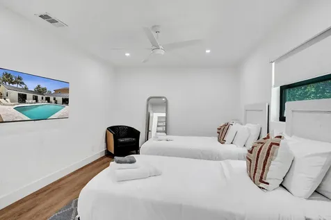 933 Banyan Drive Delray Beach FL 33483