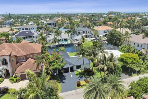 933 Banyan Drive Delray Beach FL 33483
