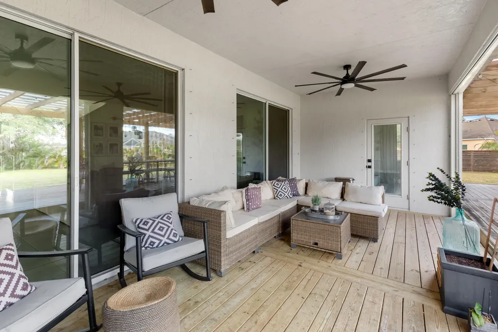 5648 NW Lorna Court Port St Lucie FL 34986