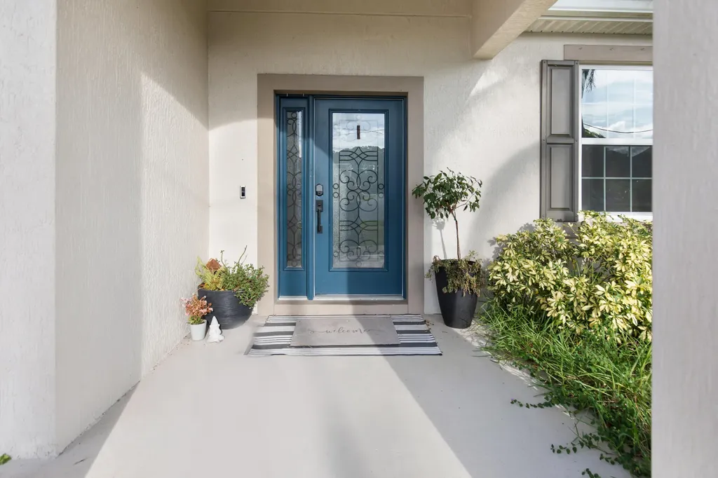 5648 NW Lorna Court Port St Lucie FL 34986