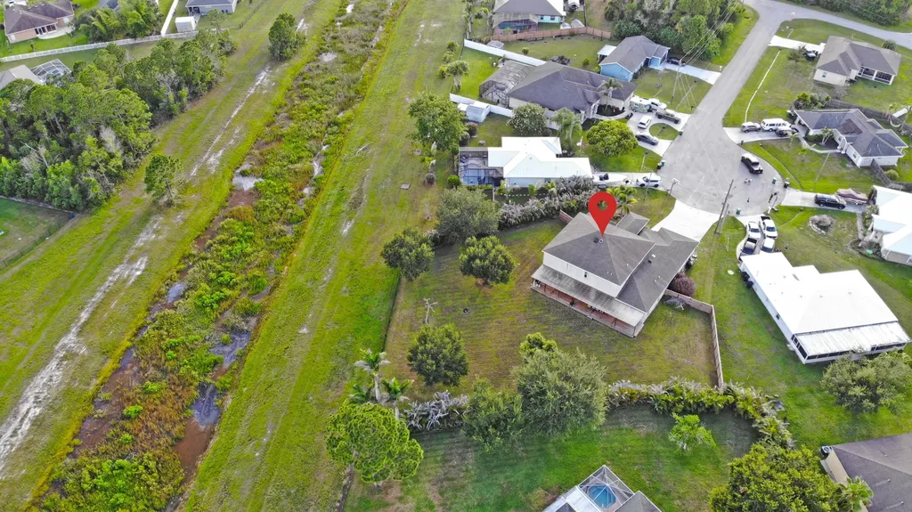 5648 NW Lorna Court Port St Lucie FL 34986