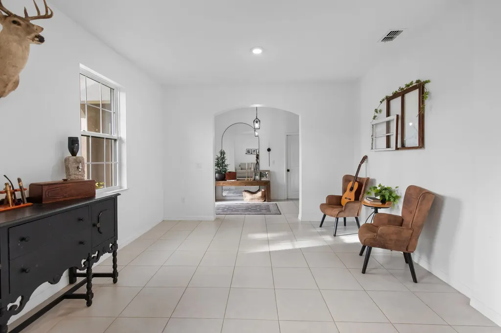 5648 NW Lorna Court Port St Lucie FL 34986