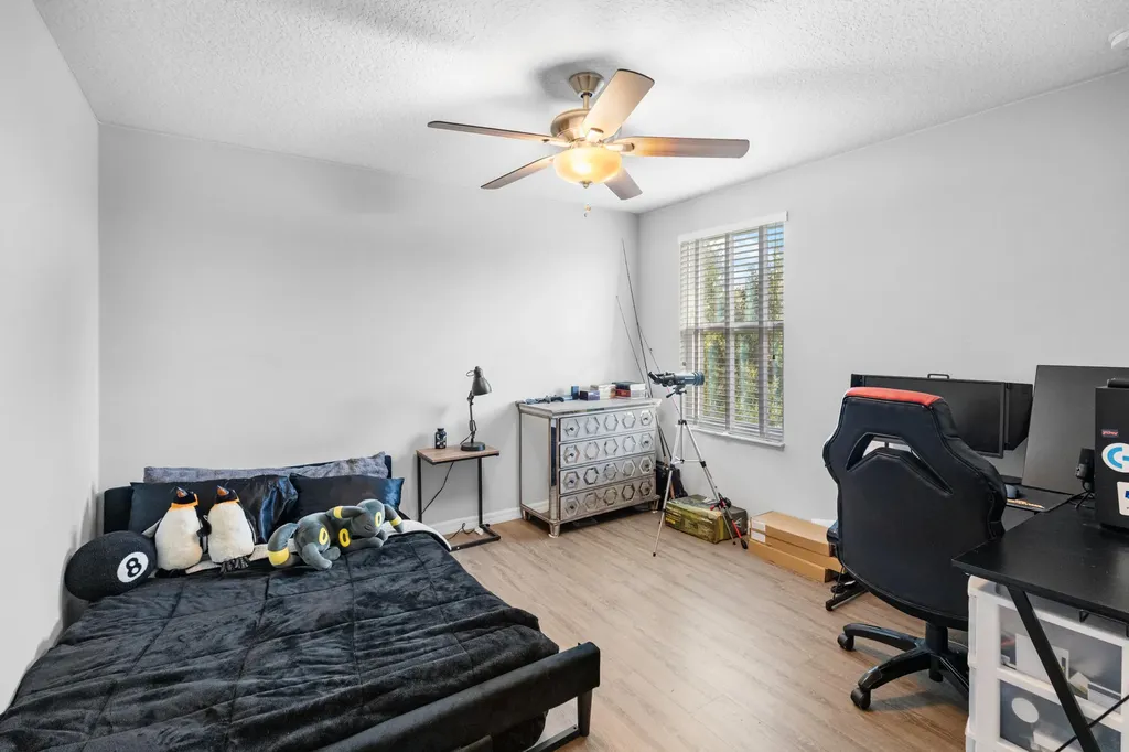 5648 NW Lorna Court Port St Lucie FL 34986