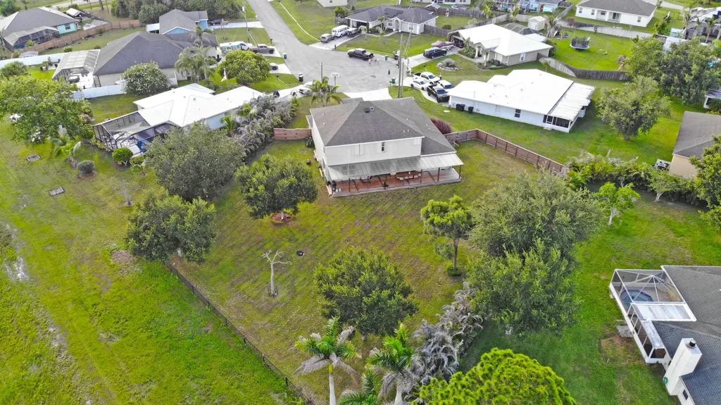 5648 NW Lorna Court Port St Lucie FL 34986