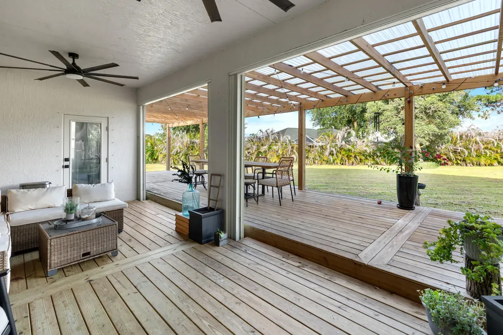 5648 NW Lorna Court Port St Lucie FL 34986
