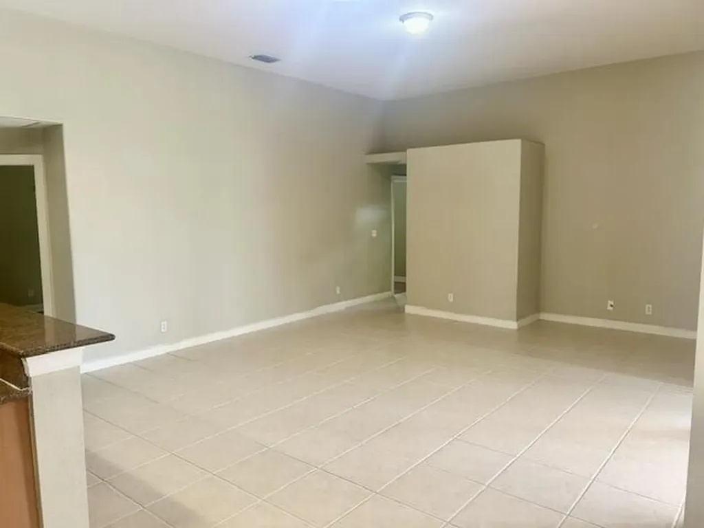 6469 Bay Island Court West Palm Beach FL 33411