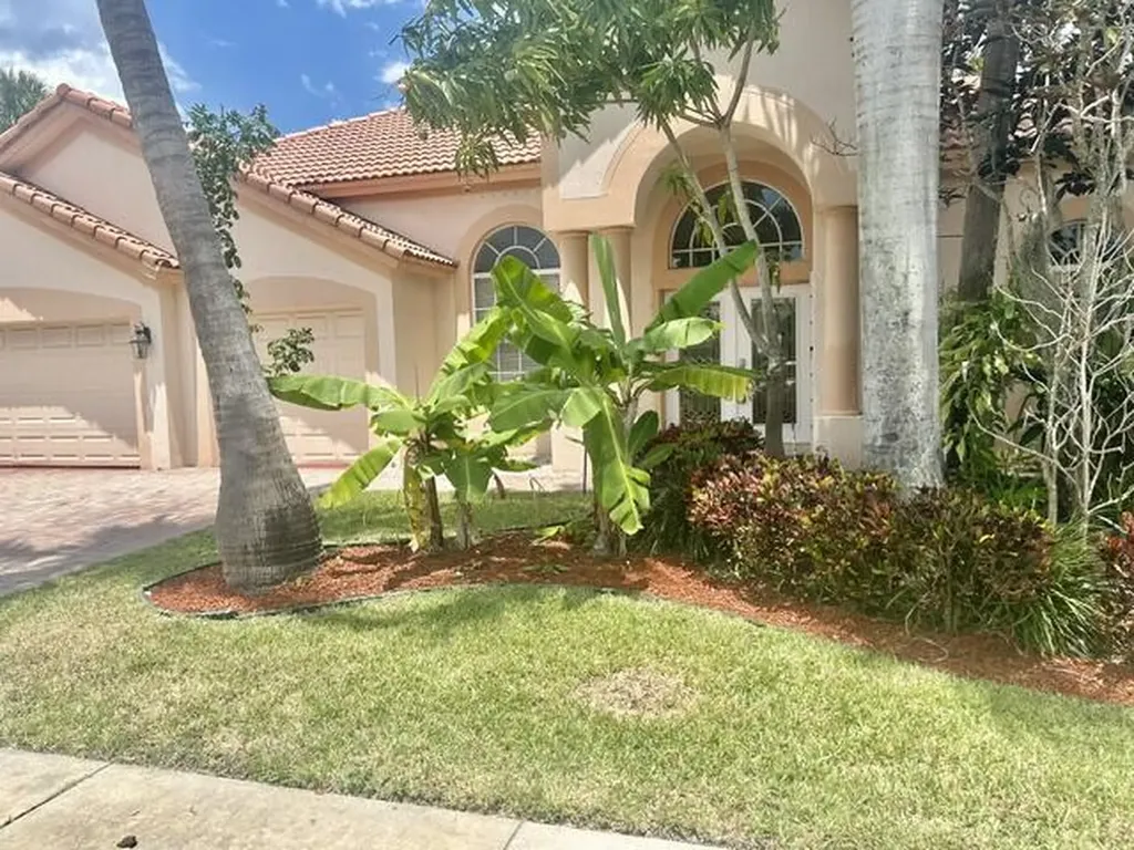 6469 Bay Island Court West Palm Beach FL 33411