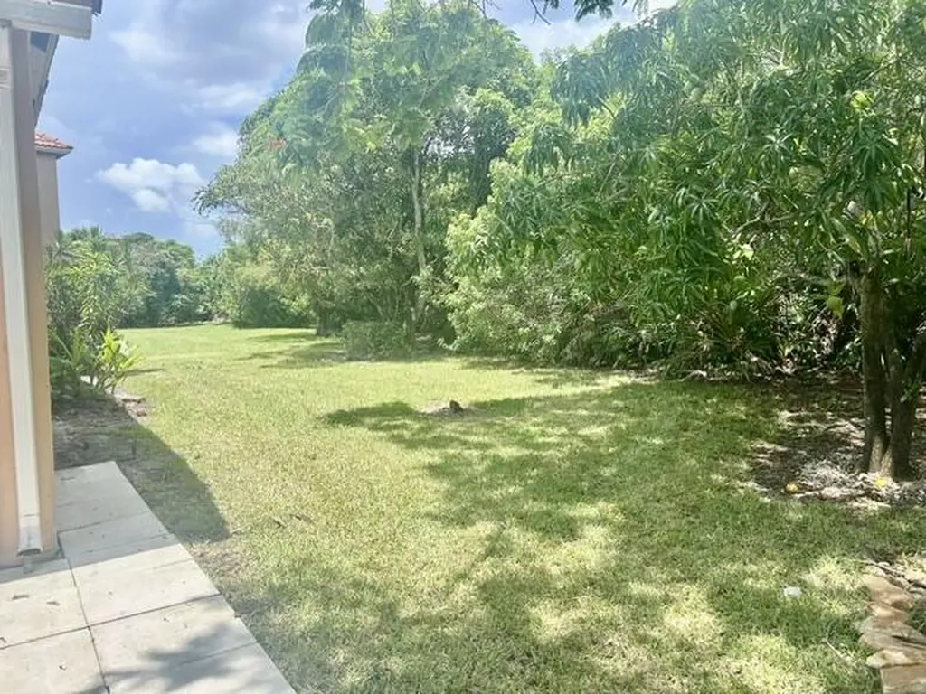 6469 Bay Island Court West Palm Beach FL 33411