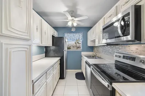212 W High Point Terrace W Delray Beach FL 33445