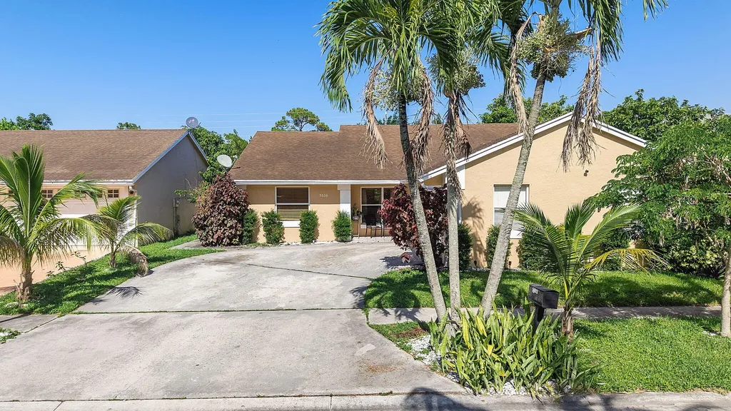 5636 Priscilla Lane Lake Worth FL 33463