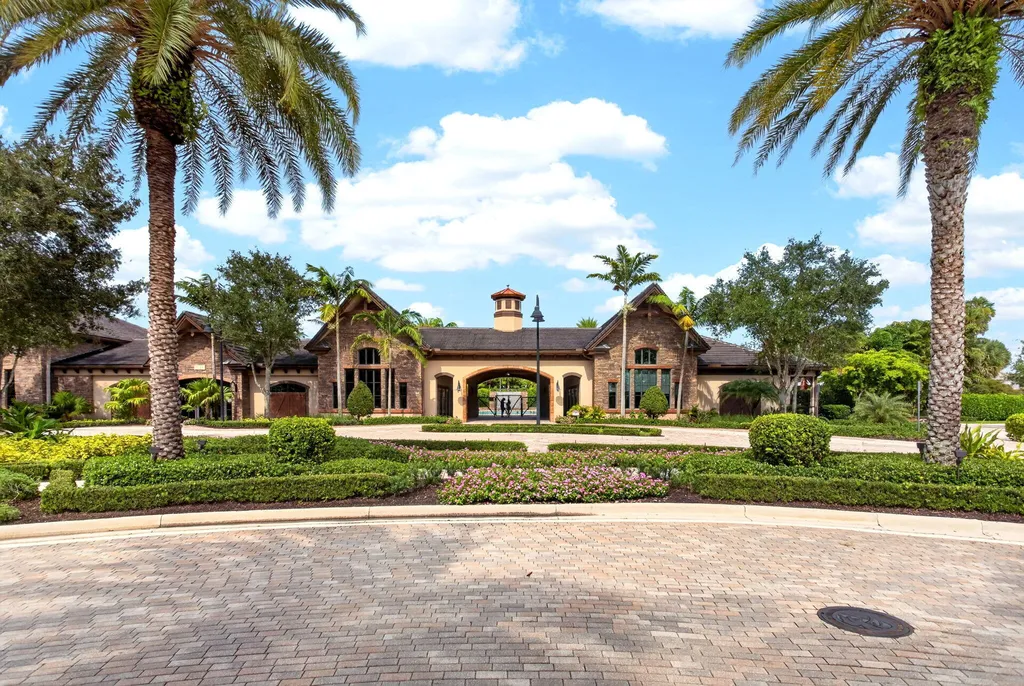 8236 Grand Prix Lane Boynton Beach FL 33472