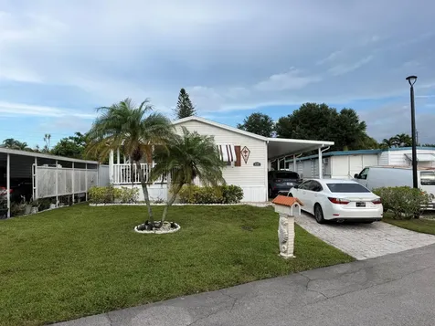 2141 SW 87th Terrace Davie FL 33324