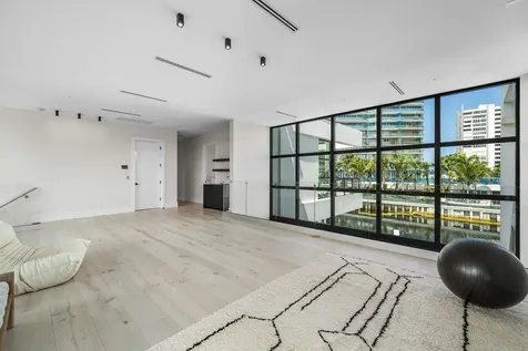 1670 E Terra Mar Drive Lauderdale By The Sea FL 33062