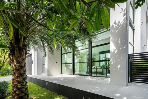 1670 E Terra Mar Drive Lauderdale By The Sea FL 33062