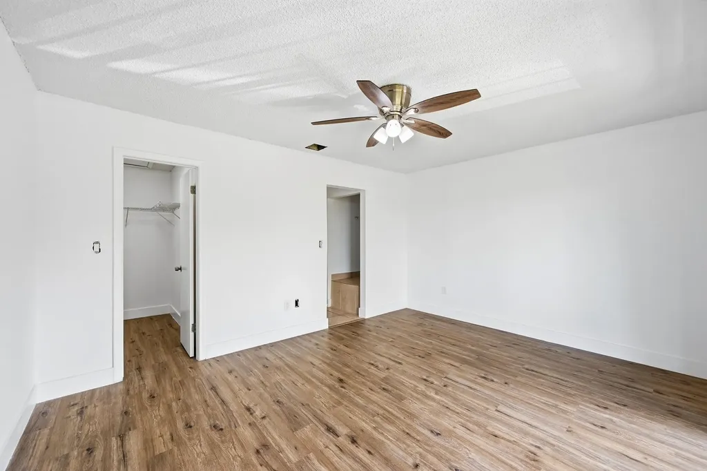 4012 Del Rio Way Sunrise FL 33351