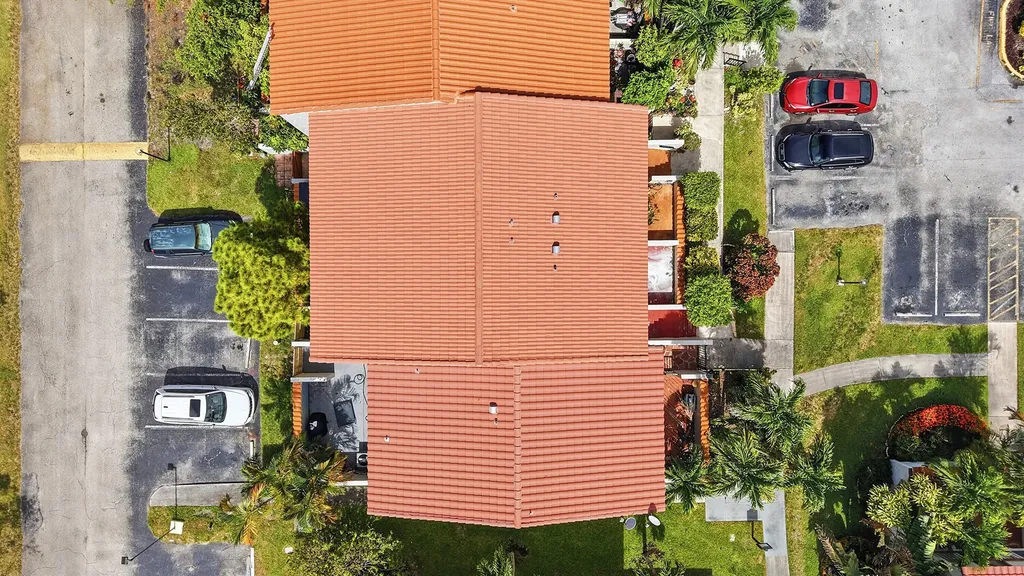 4012 Del Rio Way Sunrise FL 33351