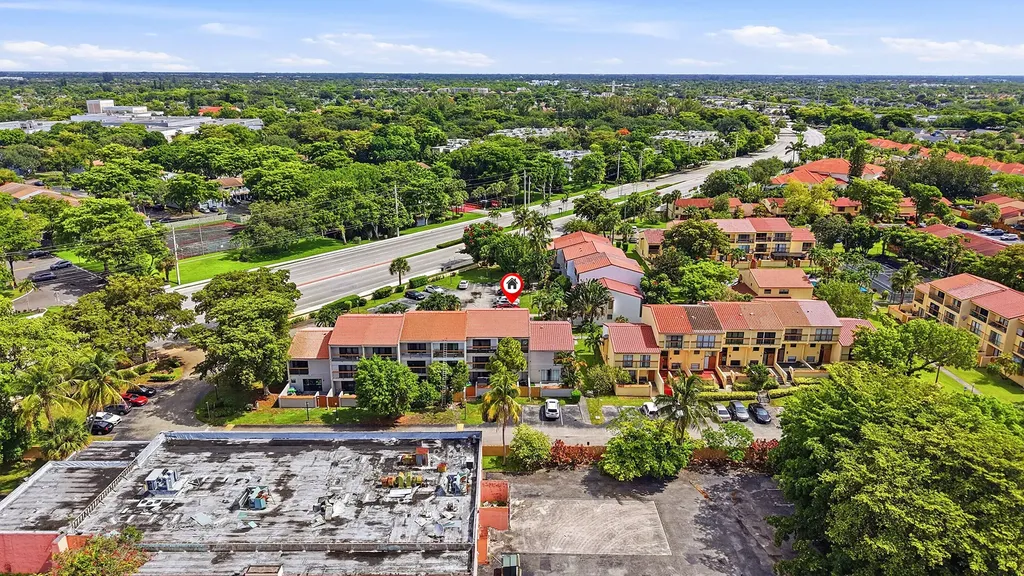 4012 Del Rio Way Sunrise FL 33351