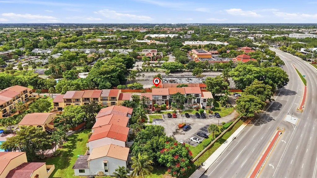 4012 Del Rio Way Sunrise FL 33351