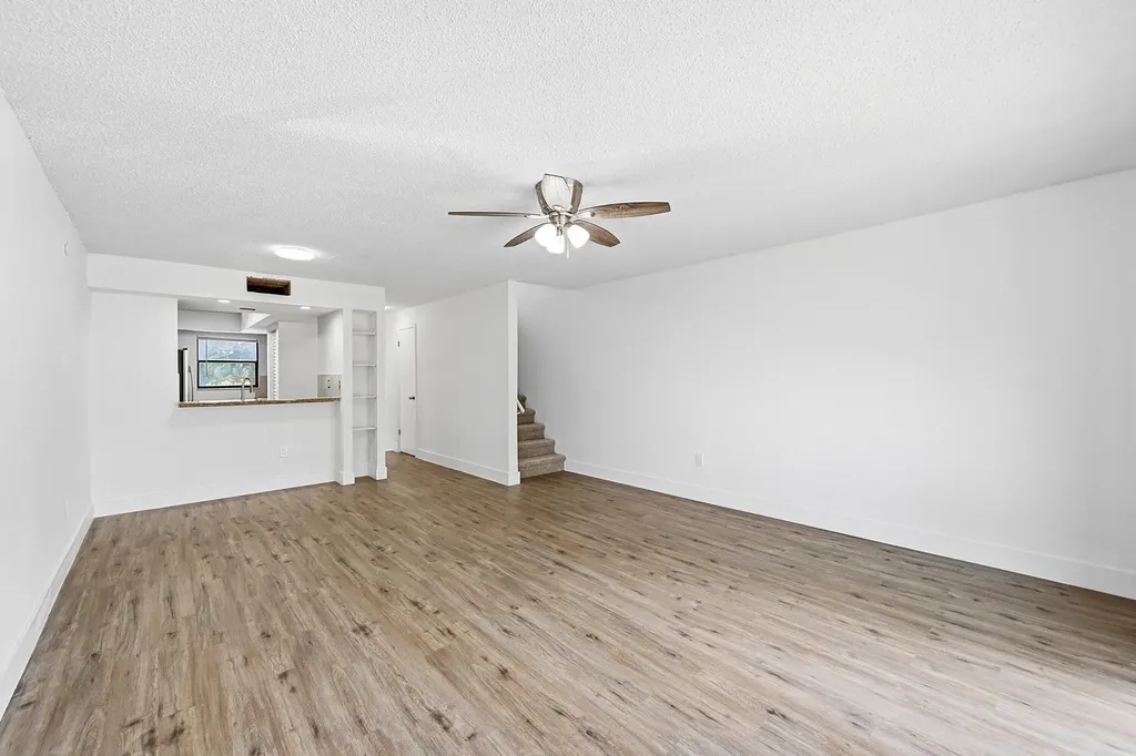 4012 Del Rio Way Sunrise FL 33351