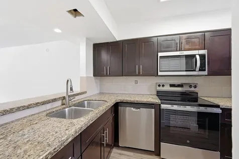 4012 Del Rio Way Sunrise FL 33351