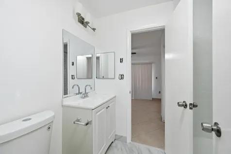 4012 Del Rio Way Sunrise FL 33351