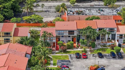 4012 Del Rio Way Sunrise FL 33351