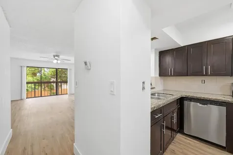 4012 Del Rio Way Sunrise FL 33351