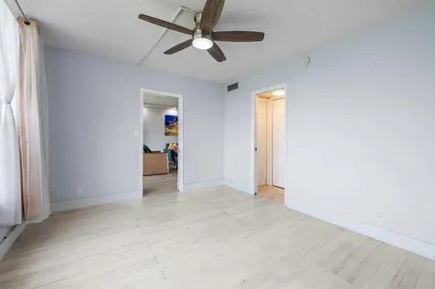575 Oaks Lane Pompano Beach FL 33069