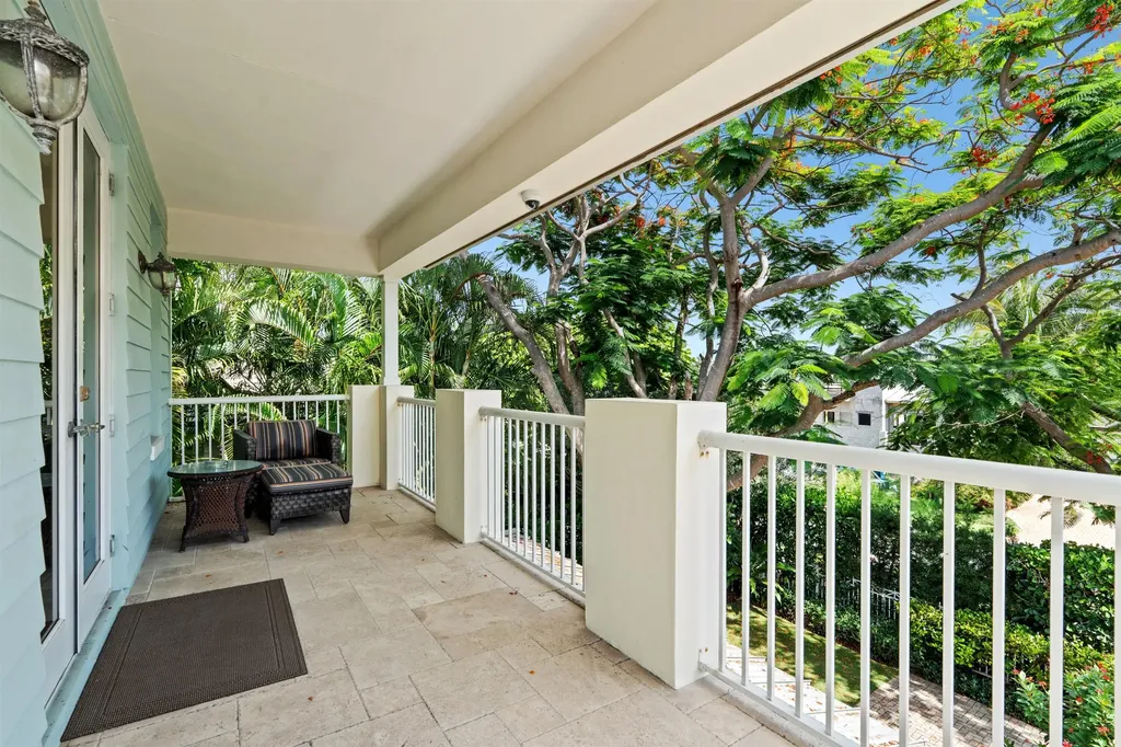1232 Seaspray Avenue Delray Beach FL 33483