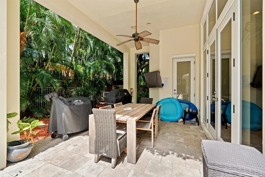 1232 Seaspray Avenue Delray Beach FL 33483