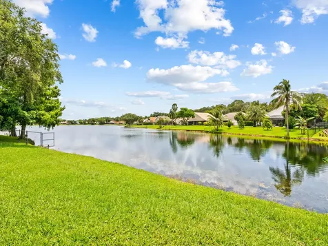 1750 W Oak Knoll Circle Davie FL 33324