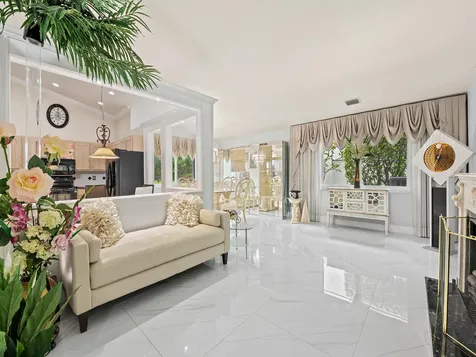 1750 W Oak Knoll Circle Davie FL 33324