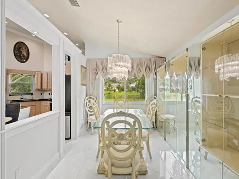1750 W Oak Knoll Circle Davie FL 33324