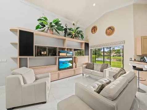 1750 W Oak Knoll Circle Davie FL 33324