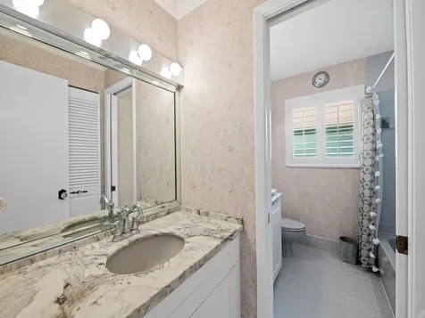 1750 W Oak Knoll Circle Davie FL 33324
