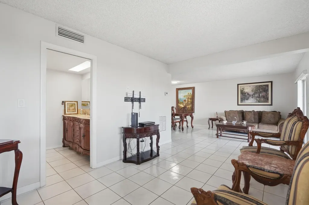 2606 Garden Drive S Lake Worth FL 33461