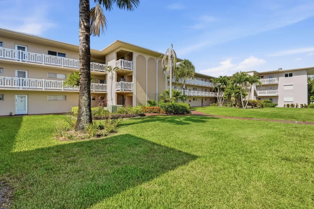 2606 Garden Drive S Lake Worth FL 33461