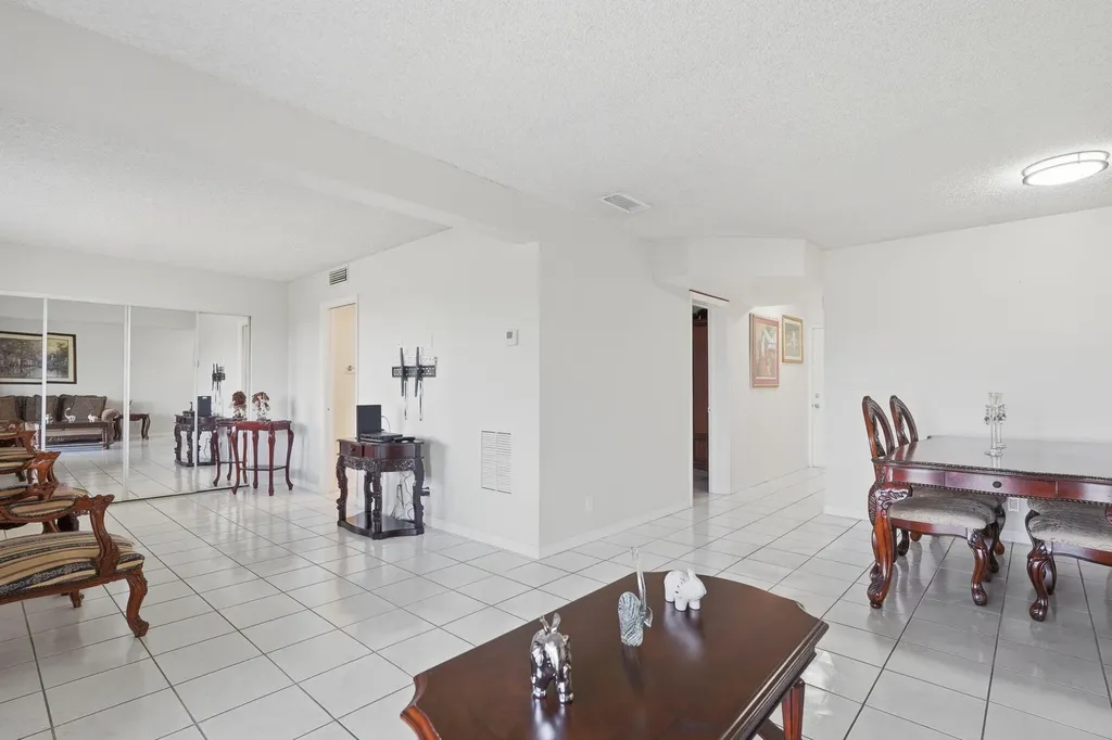 2606 Garden Drive S Lake Worth FL 33461