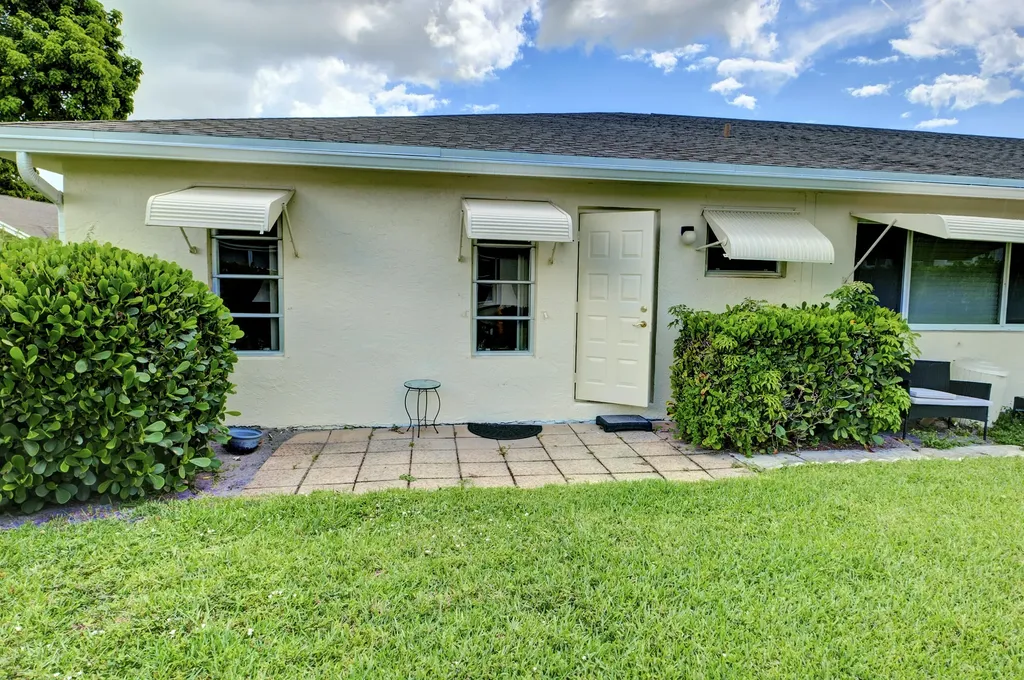 5078 Lakefront Boulevard Delray Beach FL 33484