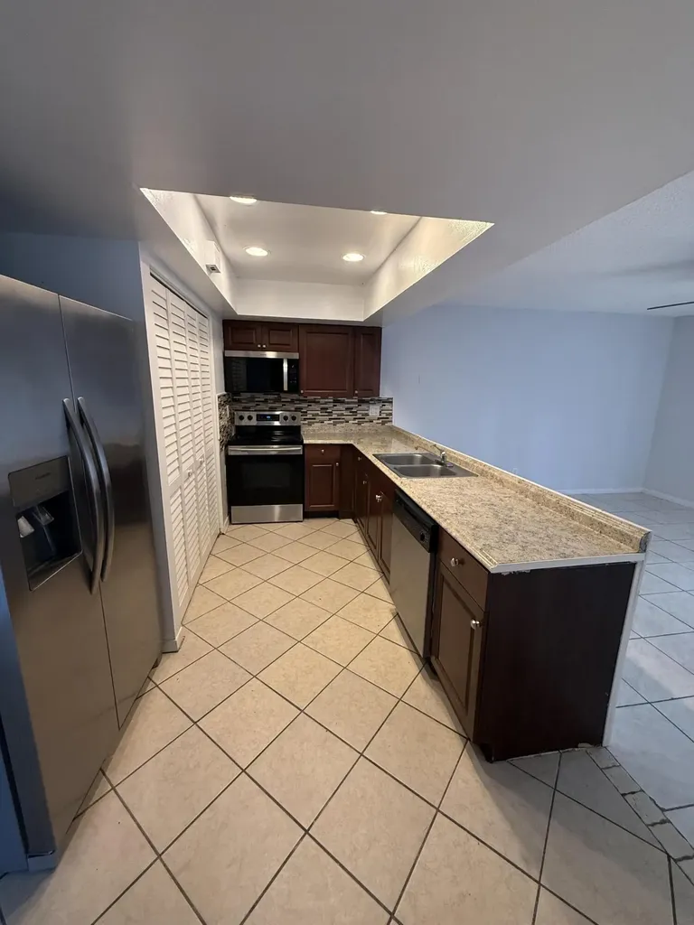 1201 White Pine Drive Wellington FL 33414
