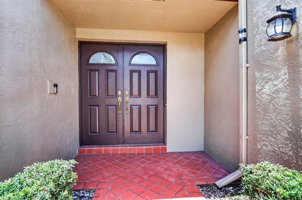 7690 Solimar Circle Boca Raton FL 33433