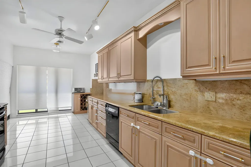 7690 Solimar Circle Boca Raton FL 33433
