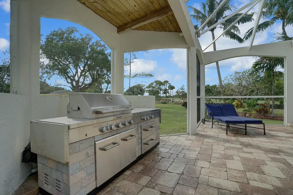 15000 Oatland Court Wellington FL 33414