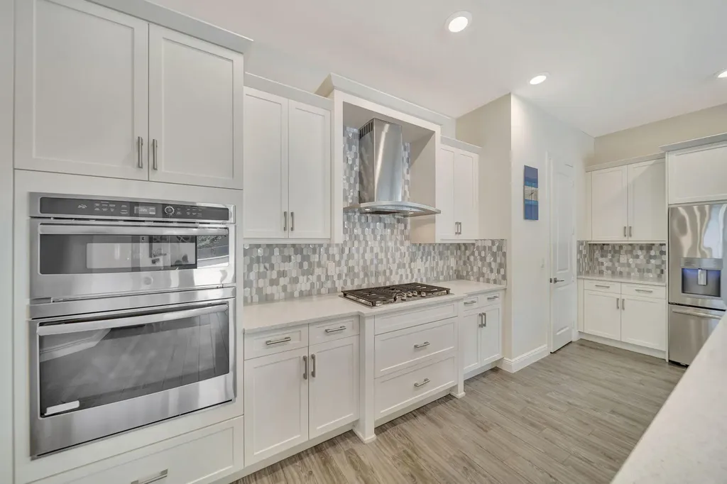 8720 E Baypoint Circle Parkland FL 33076